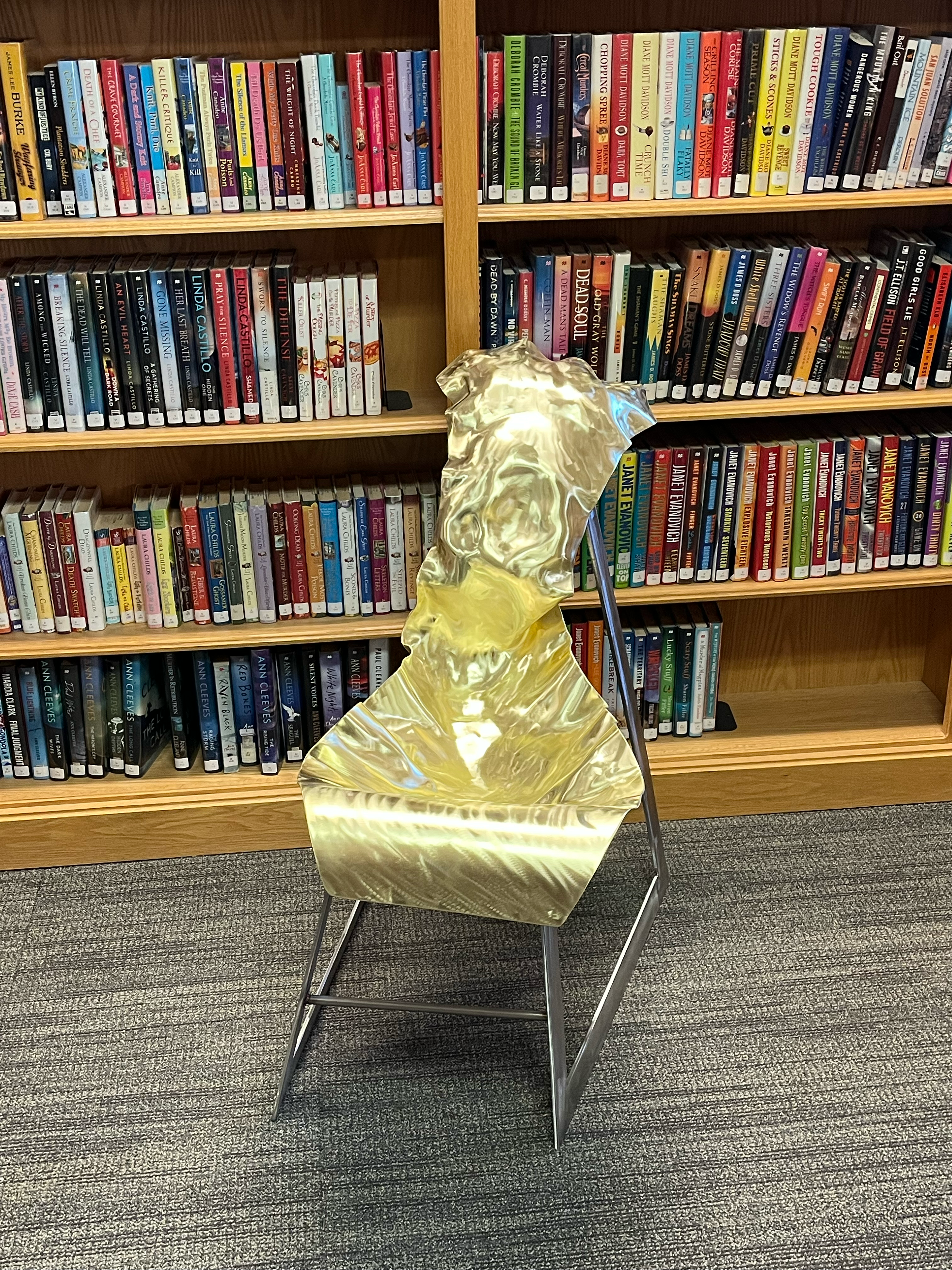 Prize image The (Un)Comfortable Throne